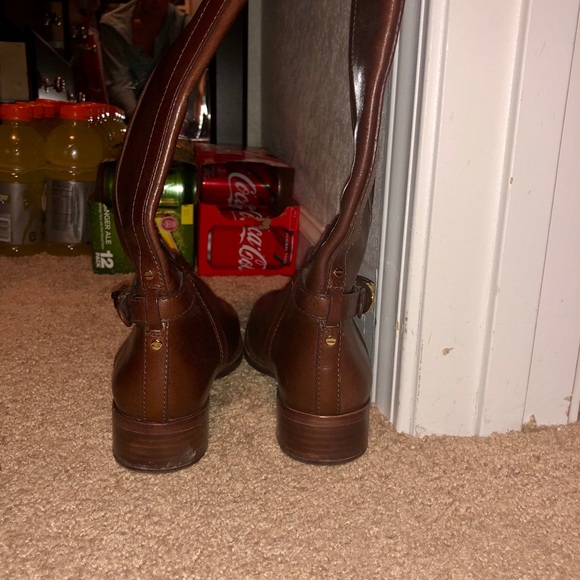 Boots - Picture 4 of 5